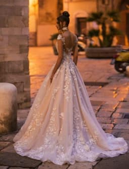 LORIE Bohemia Wedding Dresses Light Pink V-Neck 3D Flower Appliques Lace Bridal Gowns Button Beach Boho Wedding Dress customized