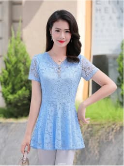 UHYTGF Womens Blouse Hollow Lace V-Neck Pullover Solid Wild Summer Shirt Elegant Female Clothing Chiffon 5XL Big Size Tops 2085