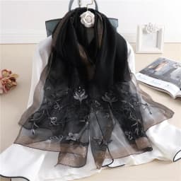 Rushed 2024 Silk Women Scarf Warm Wool Shawls Lady Wraps Bufanda Floral Pashmina Embroidery Scarves Foulard Wholesale Hijab
