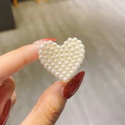 New Small Pearls Acrylic Hair Claw Clips Small Size Makeup Hair Styling Barrettes For Women Cute Mini Claw Clip Hair Accessories