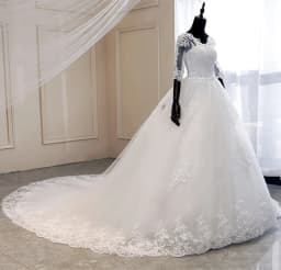 New Spring Lace Appliques Wedding Dress Long Sleeve Vestidos De Novia 2026 V-Neck Bride Wedding Gown Customized Plus Size