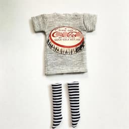 2pcs/Set of Blyth Clothes, Beautiful Print Short T-Shirt + Striped Socks, Can Be Used for 1/6 Doll Accessories