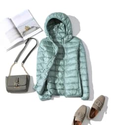 2024 Winter Ultra Light Duck Down Jacket Women Slim Short Coat Hooded Warm Female Portable Parkas Women's Down Jackets