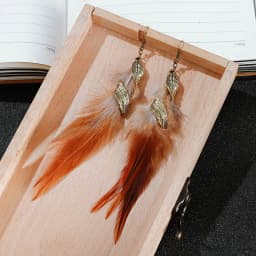 Bohemian Vintage Long Exaggerated Irregular Feather Earrings for Women Ethnic Gold Color Twist Leaf Asymmetry Earrings Jewelry