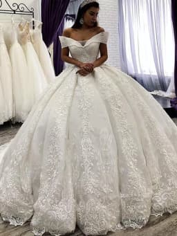 Customized Arabic Lace Ball Gown Wedding Dresses Off the Shoulder Chapel Wedding Gowns Sequins Beaded Plus Size Bridal Dress
