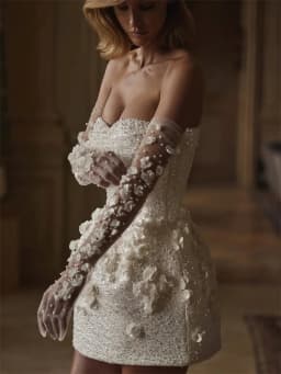 Customized Exquisite Sweetheart Neckline Mini Dress with Removable Sleeves And 3D Flower Decoration Back Zipper Wedding Dress