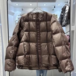 Lagabogy 2025 Autumn Winter Fluffy Light Puffer Jacket Women Baseball Collar Thicken Warm Oversized White Duck Down Short Coat