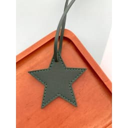 Spot hot-selling pu leather five-pointed star bag pendant simple star bag pendant keychain pendant car pendant