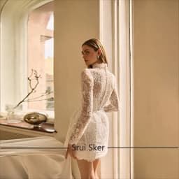 Charming Lace Beaded With Sequin Short Wedding Dress High Neck Long Sleeves Bridal Gown Buttons Back Robe De Mariée For Bride