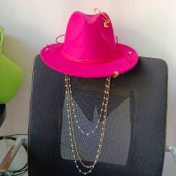 Metal letter beige straw hat handmade design hat pearl chain summer sun hat new letter hat beach women gorras para hombres