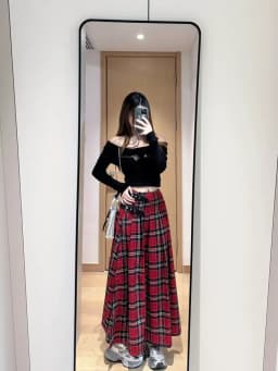 French Retro Red Plaid A-Line Long Skirt for Women High Waist Straight Mid-Length Split Pleated Skirts Streetwear Y2k Spring