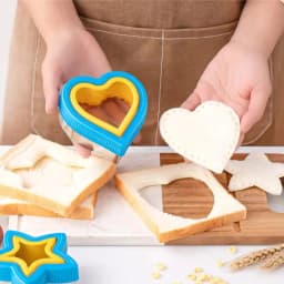 Sandwich Cutting and Sealing Machine, biscuit Plastic Cutting Machine, Household Kitchen Tools, baking Molds, Creative Cutting