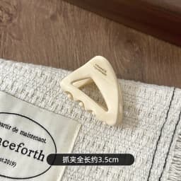 Women's Small Triangular Acetic Acid Hair Clip - Delicate Hair Accessories