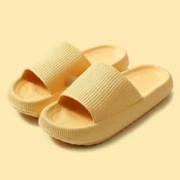 Anti-Slip Beach Slippers Extra Soft House Slippers Thick Sole Slippers High Quality Indoor Eva Soft Sole Pillow Slides Sandals