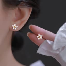 925 Sterling Silver Hollow Butterfly Stud Earrings For Women Luxury Designer Jewelry Wholesale Accessories Prevent Allergies