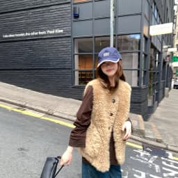 Women Faux Fur Vest Coats Solid Fur Jackets Cotton Linen Round Neck Sleeveless Single Breasted Loose Casual 2026 Autumn Winter
