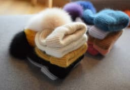 Winter Women's Real Fox Fur Pom-Pom Knitted Beanie Cap with Rabbit Fur Trim and Cashmere Touch