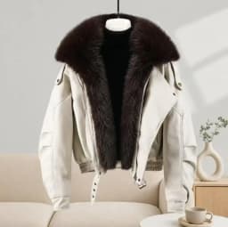 2026 High-quality Leather Jacket New Women's PU Black Leather Coat Winter Fur Collor Short Puffer Parkas Fur Outwear