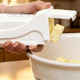 1 Piece Adjustable Butter Slicer, Kitchen Art Butter Machine Butter Slicer Measuring Dispenser