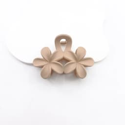 Flower Hair Claw Clips Non-Slip Matte 1/2 PCS Flower Hair Clips Women Cute Hair Clips, Hawaiian Hair Flower Clip Large Plumeria