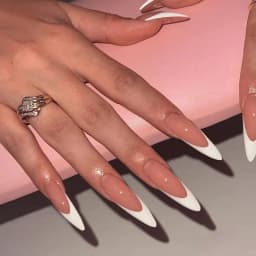 24Pcs Oval Short Pink Press on Nails Simple Ombre Spring False Nail for Sweet Sassy Cool Women&Girl Removable Wearable Nail Art