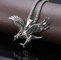 Retro Punk Turquoise Bull Head Pendant Necklace for Men Fashion Hip Hop Motorcycle Riding Trend Cool Personalized Jewelry