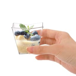50/100pcs Transparent Dessert Cup Mini Square Plastic Dessert Cups for Birthday Party Fruit and Ice Cream Plastic Food Container