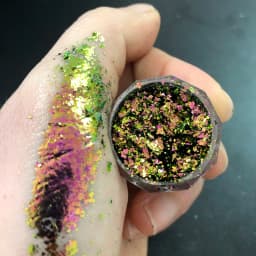 12 Colors Chameleon Glitter Flakes Irregular Untra-Thin Chameleon Yuki Glitter Sequins Mirror Effect Manicure Chameleon Sequins