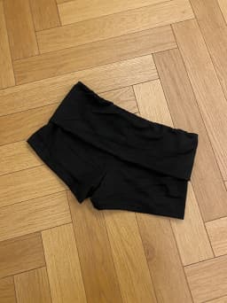 Harajuku Classics Simple Slim Basic Versatile Casual Pants Fashionable Sexy Dark Gothic Style Aesthetics Metal Decorative Shorts
