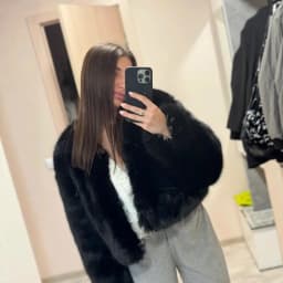 2025 Selling Autumn Winter Fluffy Fox Fur Jacket Women Thickened Warm Faux Fur Jacket Short Street Fashion Luxury Plush Jacket