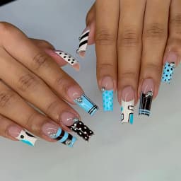 24PCS Gothic Punk Style Fake Nails with Black White Strip Printed Coffin Shape Press on Nails European French False Nails
