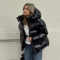 Chic Glossy Zipper Hooded Coat Women's Warm Elastic Waist Pleated Cropped Puffer Jacket 2026 Winter New Lady High Street Outwear