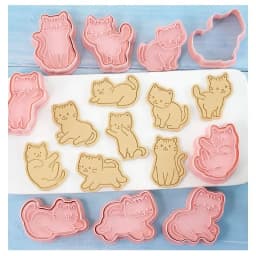 8Pcs Cat Cookie Mold Set Cartoon Cat Shape Cookie Stamp Fondant Cake Decoration Tools 3D Hand Pressure Plastic Biscuit Mold