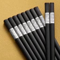 5 Pairs 24cm Reusable Chopsticks Sushi Sticks Non-Slip Chopstick Korean Japanese Food Chinese Wood Chopsticks Set