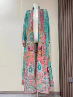 Miyake Pleated 2024 New Folded Collar Long Sleeved Retro Printed Dress Belt for Women Dubai Designer Original Fashion Loose Coat