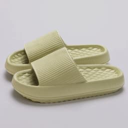 Thick Bottom Cloud Slippers Women Summer 2026 Lightweight Soft Sole Platform Sandals Woman Casual Non-slip Beach Shoes Slides