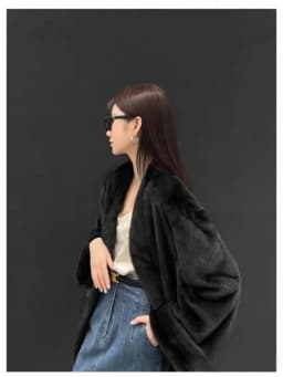 Lautaro Winter Long Vintage Elegant Luxury Chic Thick Warm Soft Brown Fluffy Faux Mink Fur Coat Women V Neck Furry Overcoat 2023