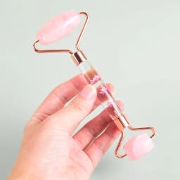 Natural Facial Massager Face Roller Gua Sha Scraper Double Heads Jade Stone Roller Skin Care Rose Quartz Massage for Face Body