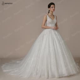 BEPEITHY Customized Bride Luxury V Neck Crystal Wedding Dresses 2023 Court Train Beading Exquisite Ivory Bridal Ball Gown Spring