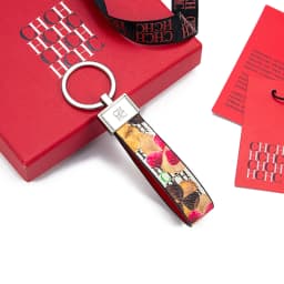CH Monogram Print Leather Keychain Two Tone Red Edge Car Key Holder Unisex Fashion Bag Charm Luxury Accessory Pendant Keyring