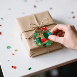 320 Pcs Christmas Roll Stickers Winter Holiday Envelope Stickers Round Xmas Label Tag Seal Sticker for Christmas Party, 1.5 inch