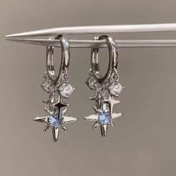1 Pair Elegant and Fashionable Four-Pointed Star Earrings, Suitable for Women To Wear At Any Occasion