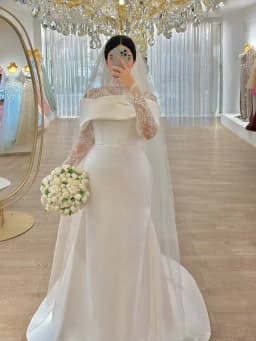 Customized Minimalist White Satin Bridal Gown Off Shoulder Fold Neck Sheer Lace Long Sleeve Wedding Dress Vestido Novia