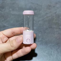 DollHouse Mini Power-driven Delicate Juicer Model Kitchen Accessories for True Cooking Furniture Decoration Children Gifts