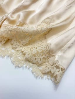 French Style Women Solid 100% Silk Lace Patchwork Shorts Pant Elegant Lady All Match Elastic Waist Wide Leg Short Trousers Pants