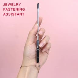 Convenient Bracelet Putting On Aid Metal Hand Chain Assistance Clip Convenient Bracelet Clasp Assistant Accessory
