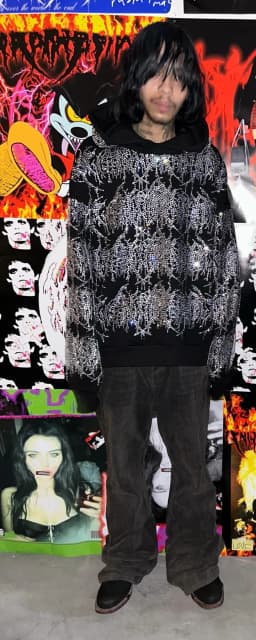 Men Black Pullover Hoodie Rock Inspired Street Trend Design Youth Clothing Loose Fit Comfy Urban Wear with Stylish Attitude