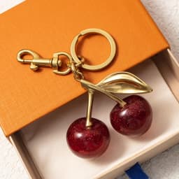 1PC Sweet Cherry Imitation Pearl Beads Key Chain Exquisite Bag Pendant Decoration Backpack Accessories Car Keyring Jewelry Gift