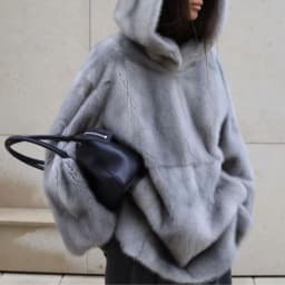 Women's Fluffy Faux Fur Hoodie Oversized Pullover Thick Warm Winter Sweatshirt Cozy Chic Elegant Luxe Outerwear
