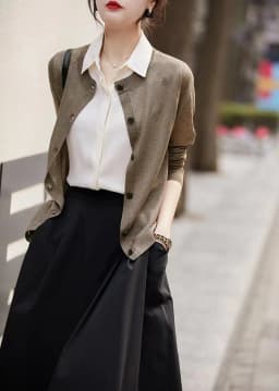 Spring and Autumn PerFemale Knit Cardigan Wool V-neck Jumper Top Single Breasted Simple Slim Women White Black Patchwork Sweater